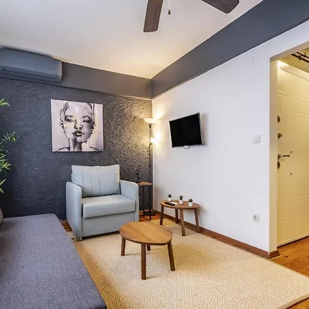 Apartment Chic Flat With Balcony In The Heart Of Beyoglu Istanbul