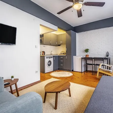 Apartment Chic Flat With Balcony In The Heart Of Beyoglu Istanbul